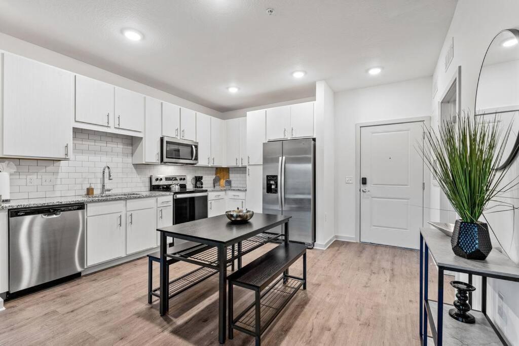 Complete Apartment ,10 Min To Parks Pets Allowed, Resort-Style Amenities Orlando Dış mekan fotoğraf
